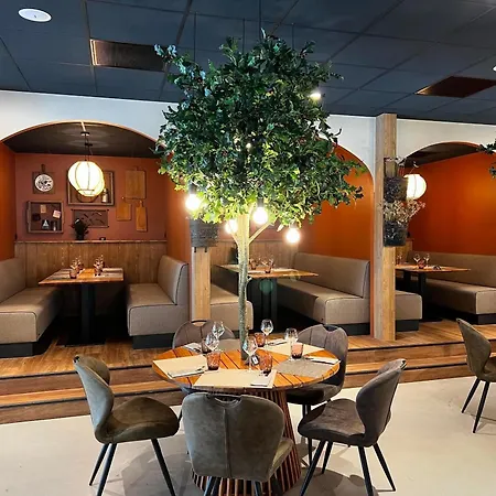 Western Coeur De Maurienne Restaurant&spa Hotel